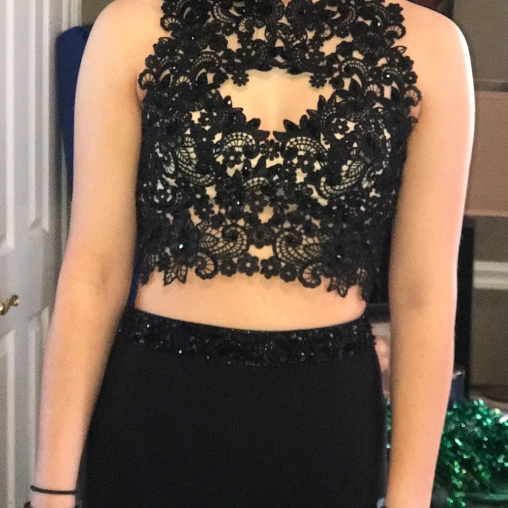Black prom dress